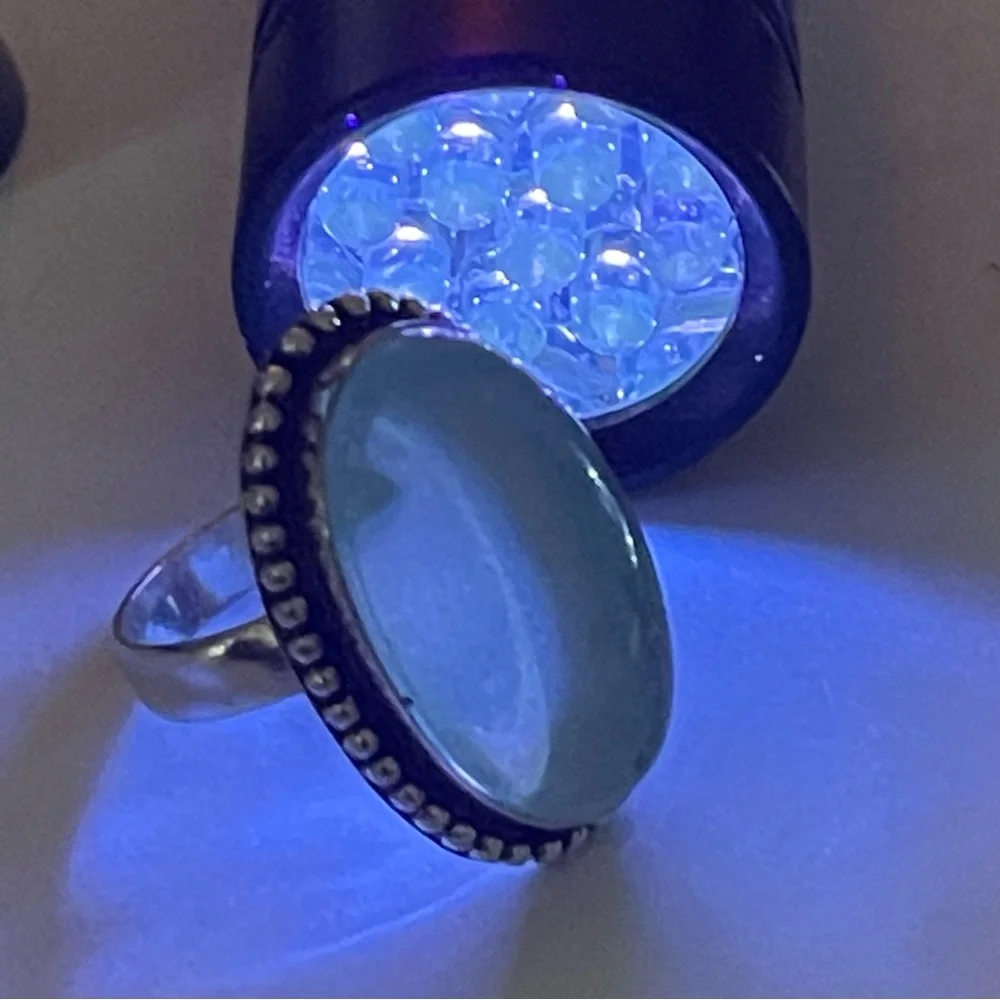 New Artisan Rare Natural Moonstone 925 Sterling Silver Oval Beaded Bezel Ring